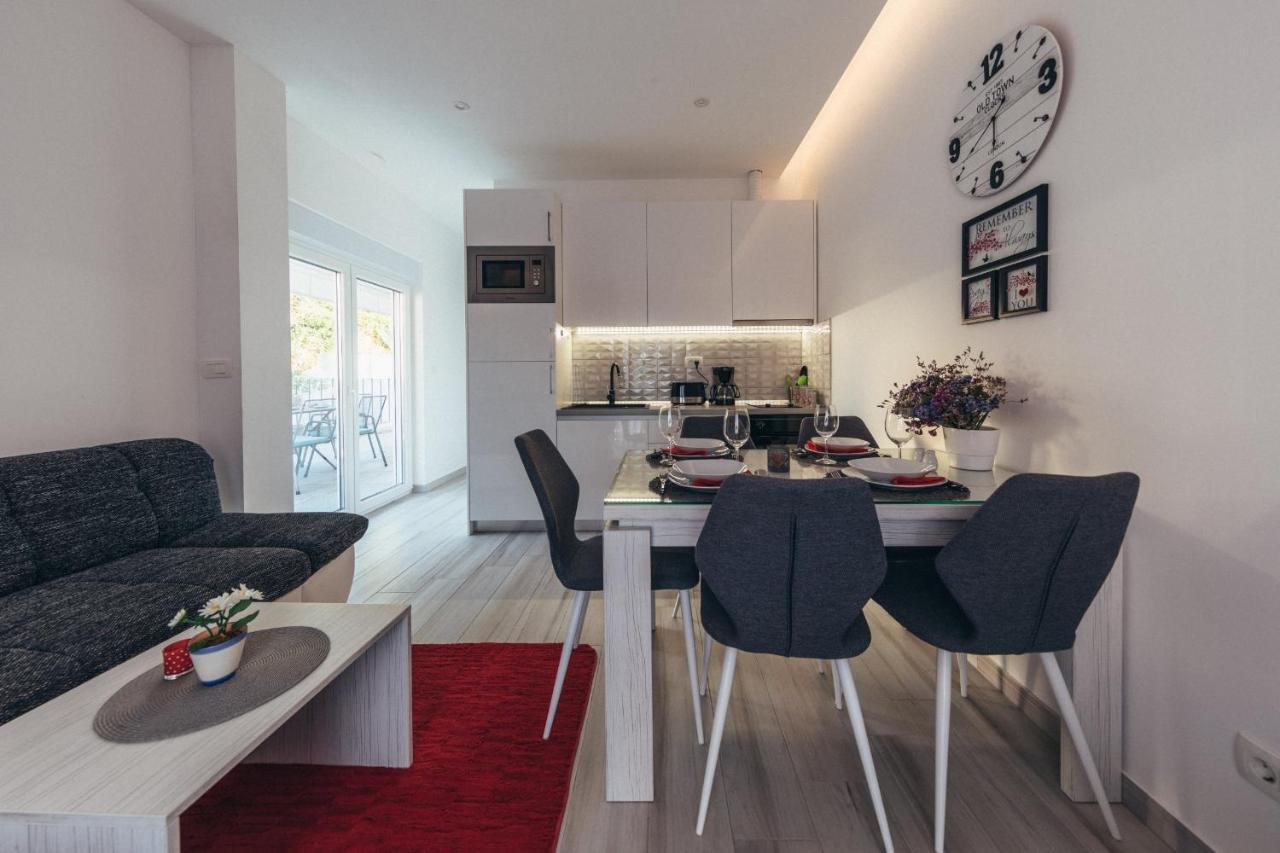 Apartment Gina Trogir Exterior photo