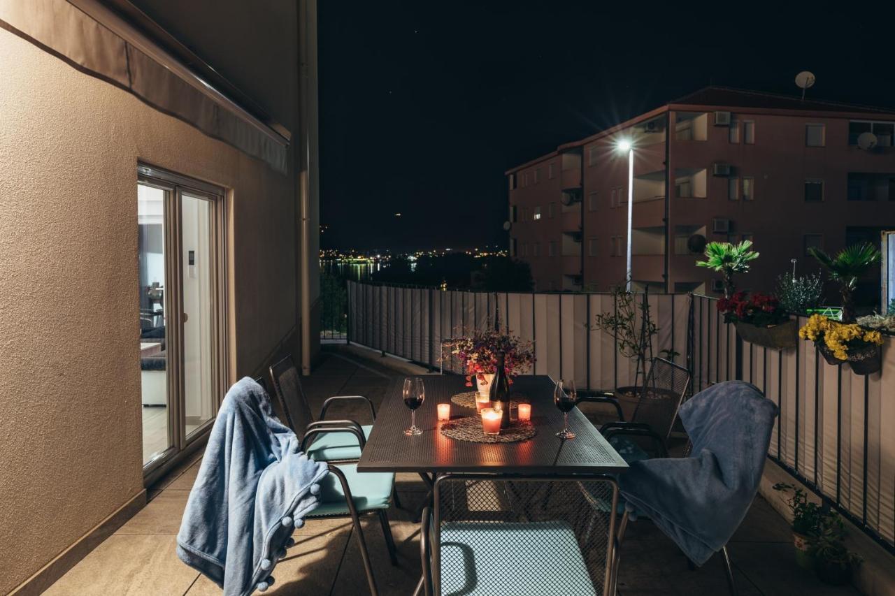 Apartment Gina Trogir Exterior photo