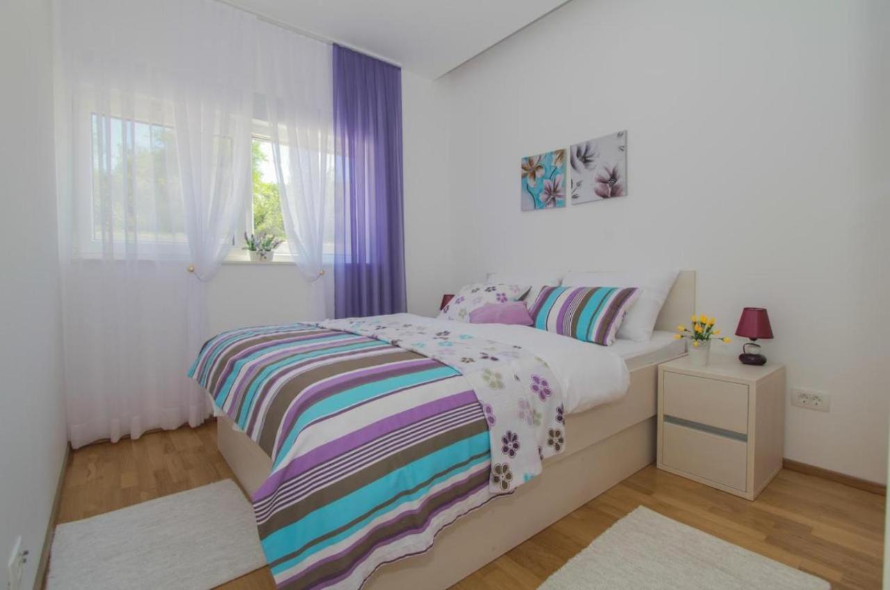 Apartment Gina Trogir Exterior photo