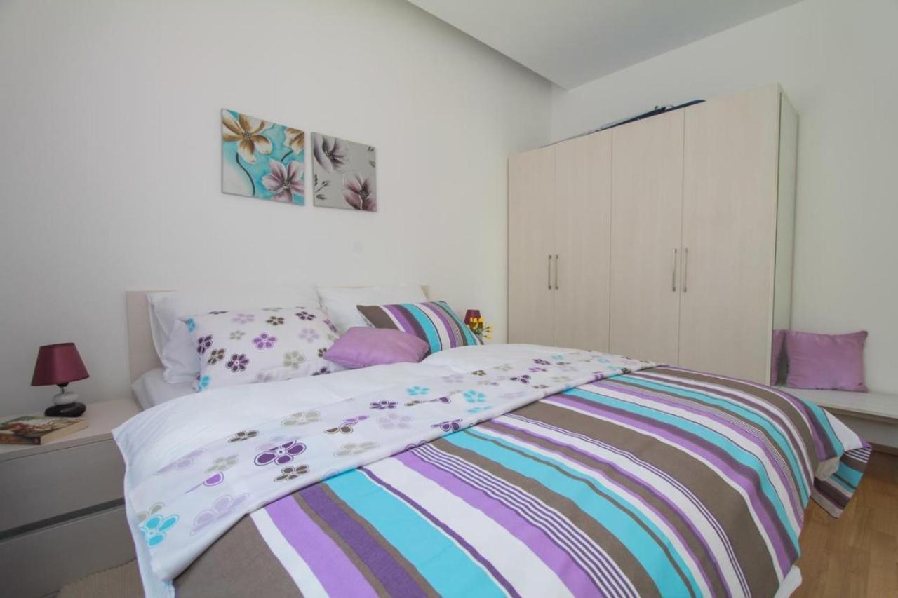 Apartment Gina Trogir Exterior photo